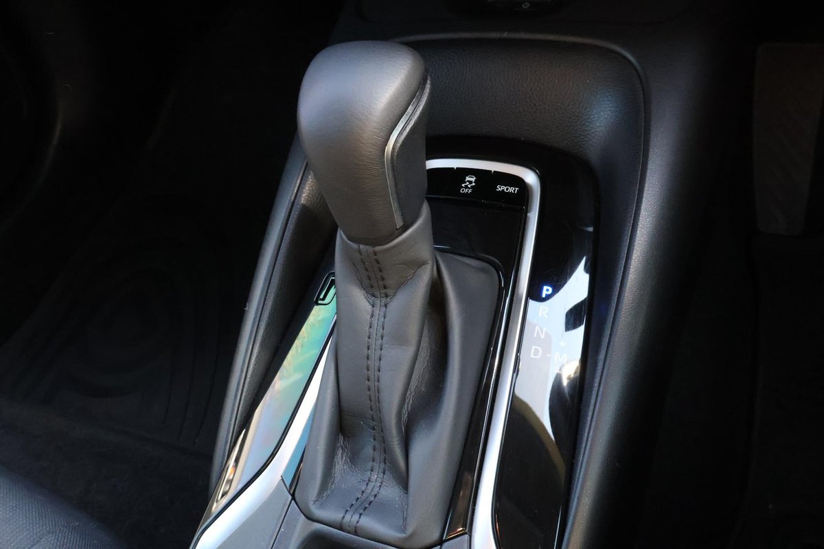 2018 Toyota Corolla SX MZEA12R image 21