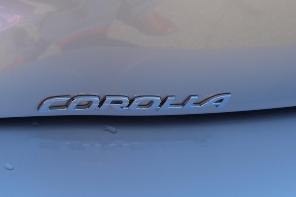 2018 Toyota Corolla SX MZEA12R image 27