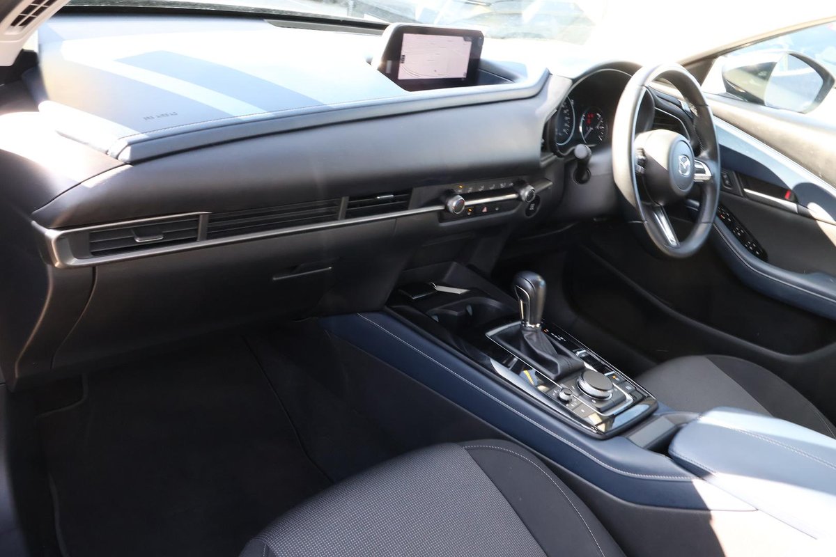 2022 Mazda CX-30 G20 Pure DM Series image 24