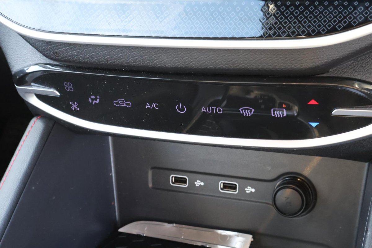 2023 LDV T60 Max LUXE SK8C MY23 4X4 Dual Range image 17