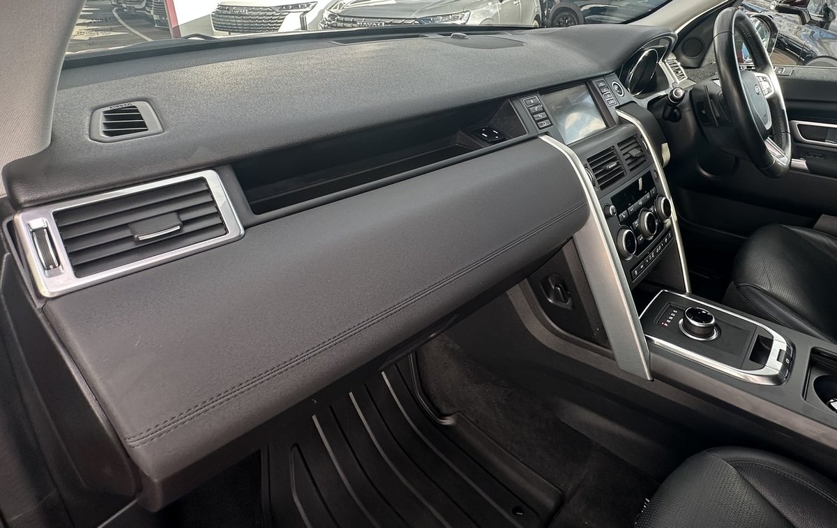 2018 Land Rover Discovery Sport TD4 110kW HSE L550 MY18 4X4 Constant image 15