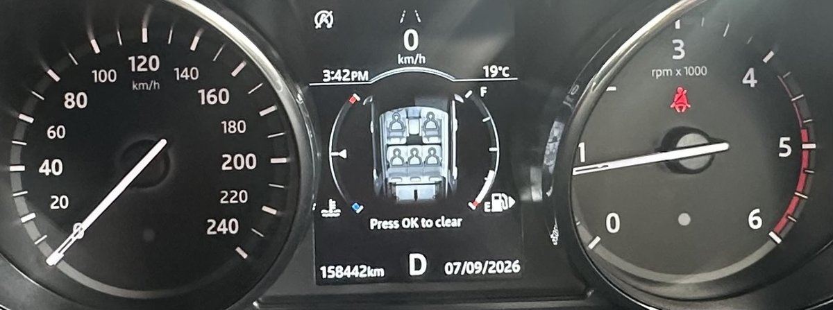 2018 Land Rover Discovery Sport TD4 110kW HSE L550 MY18 4X4 Constant image 16