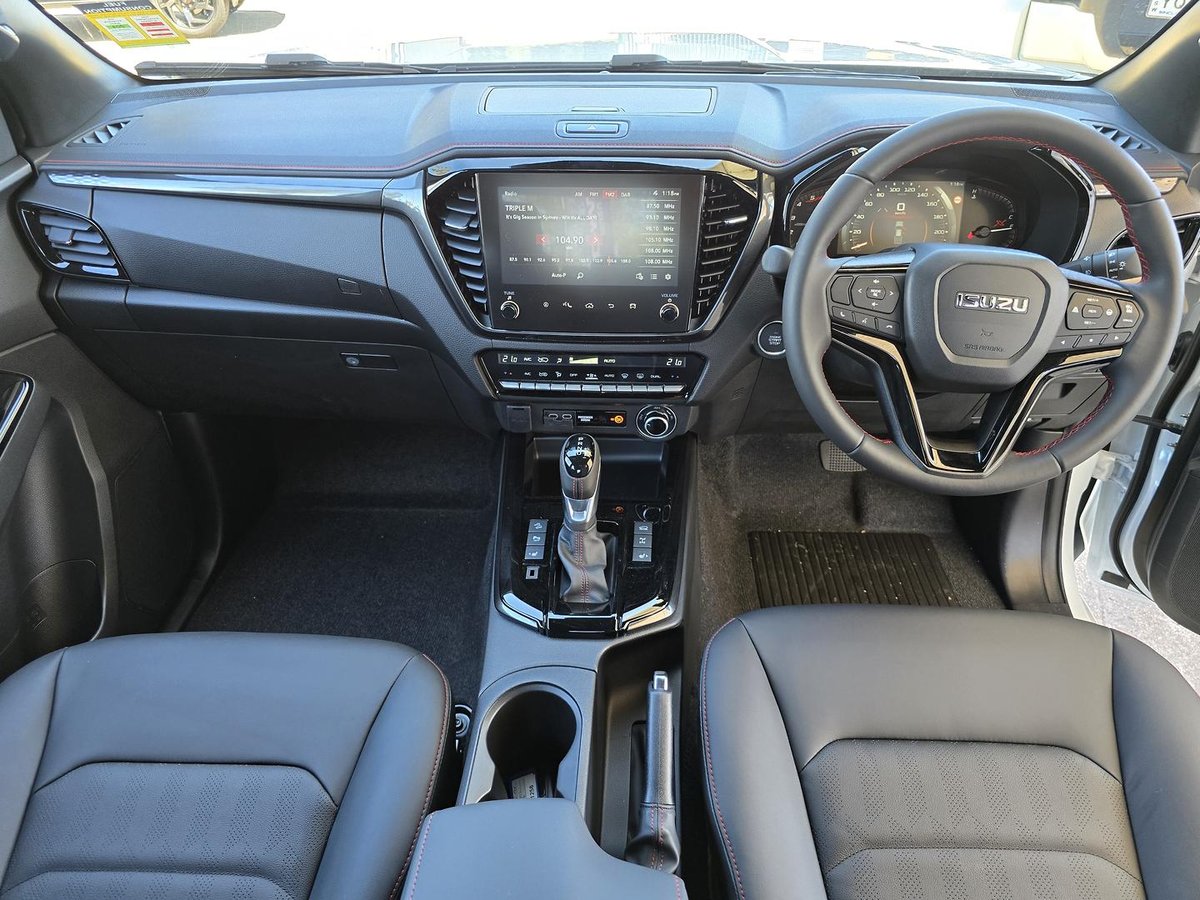 2026 Isuzu D-MAX X-TERRAIN MY25.5 4X4 Dual Range image 17