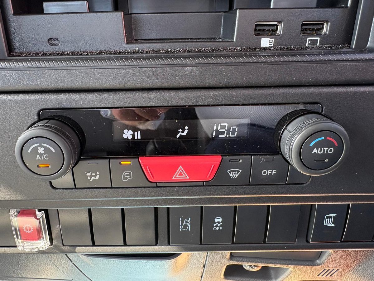 2026 Isuzu N Series NPR 45/65-175 DT D28 Tradepack image 24
