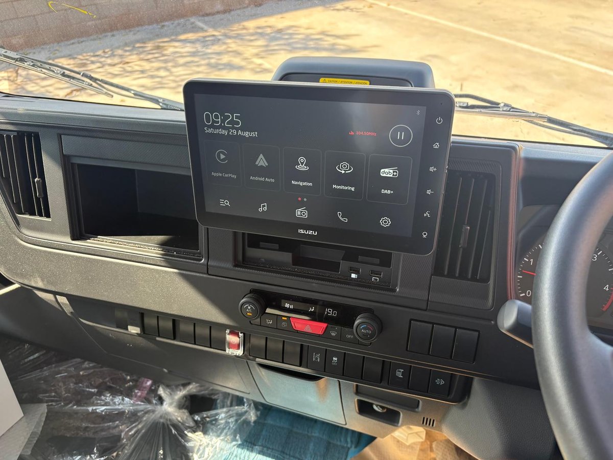 2026 Isuzu N Series NPR 45/65-175 DT D28 Tradepack image 20