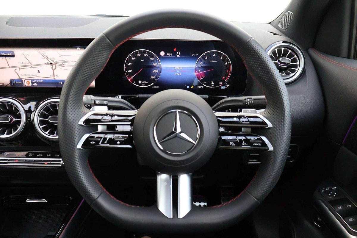 2025 Mercedes-Benz GLA-Class GLA200 H247 image 27