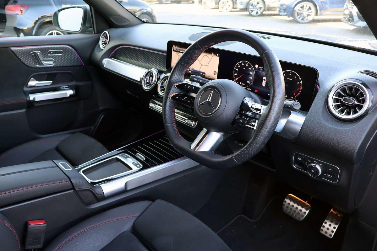 2025 Mercedes-Benz GLB-Class GLB200 X247 image 7
