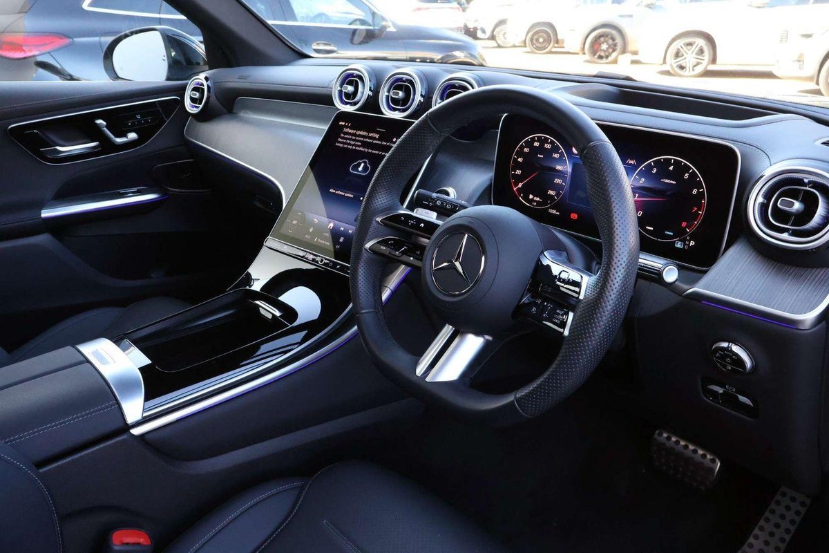 2025 Mercedes-Benz GLC-Class GLC300 X254 Four Wheel Drive image 7