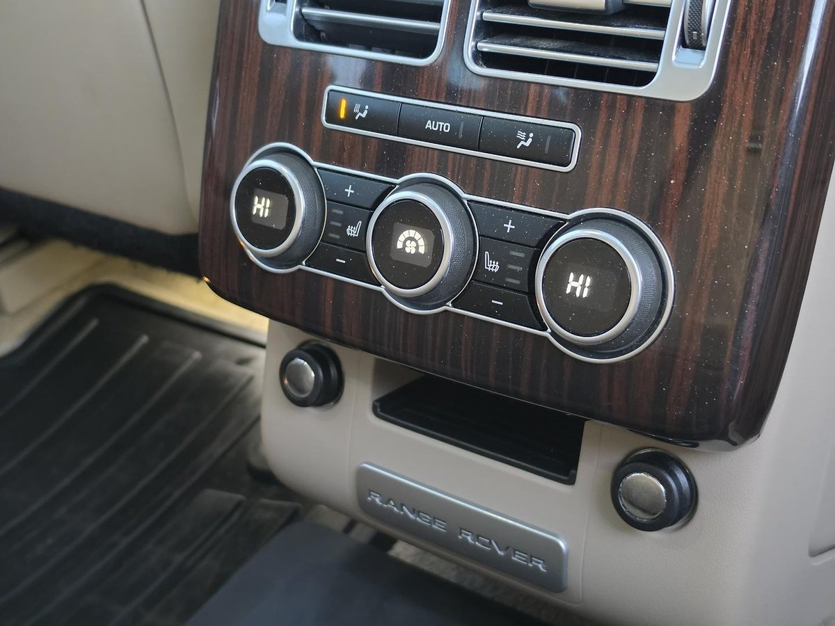 2013 Land Rover Range Rover TDV6 Vogue L405 MY14 4X4 Constant image 19