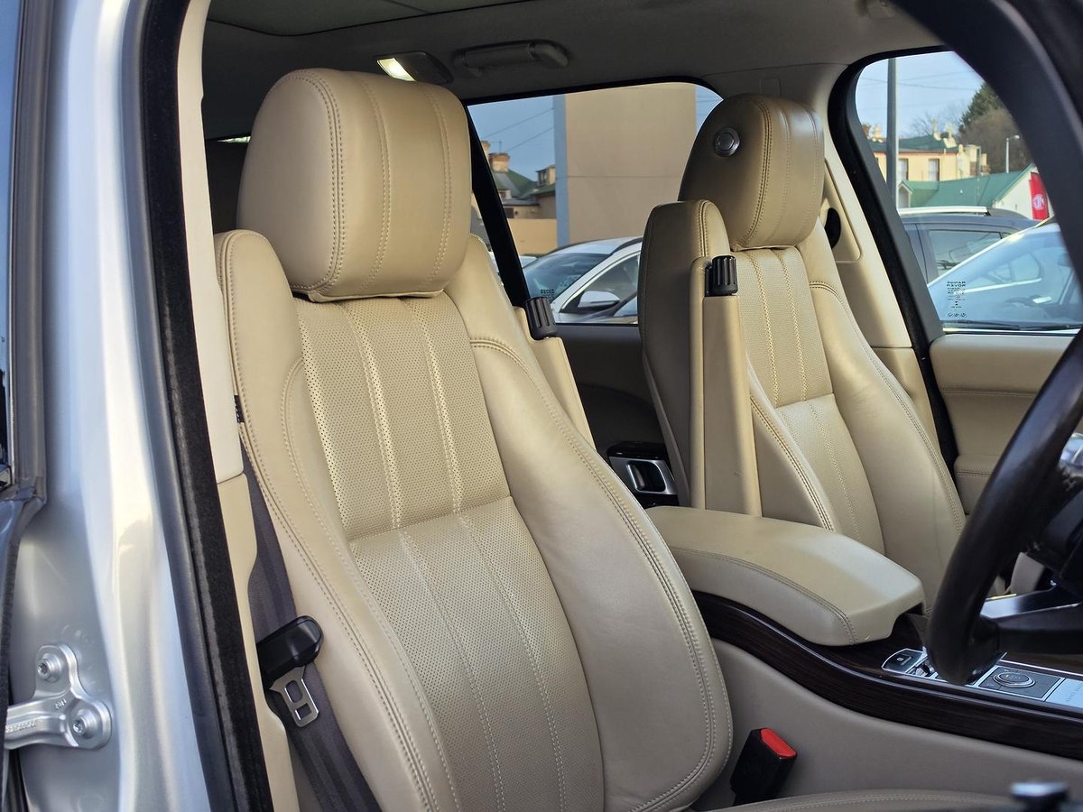 2013 Land Rover Range Rover TDV6 Vogue L405 MY14 4X4 Constant image 7