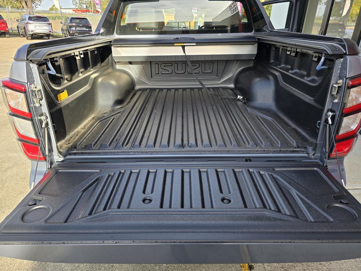 2026 Isuzu D-MAX X-TERRAIN MY25.5 4X4 Dual Range image 16