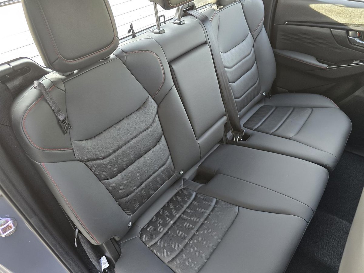 2026 Isuzu D-MAX X-TERRAIN MY25.5 4X4 Dual Range image 17