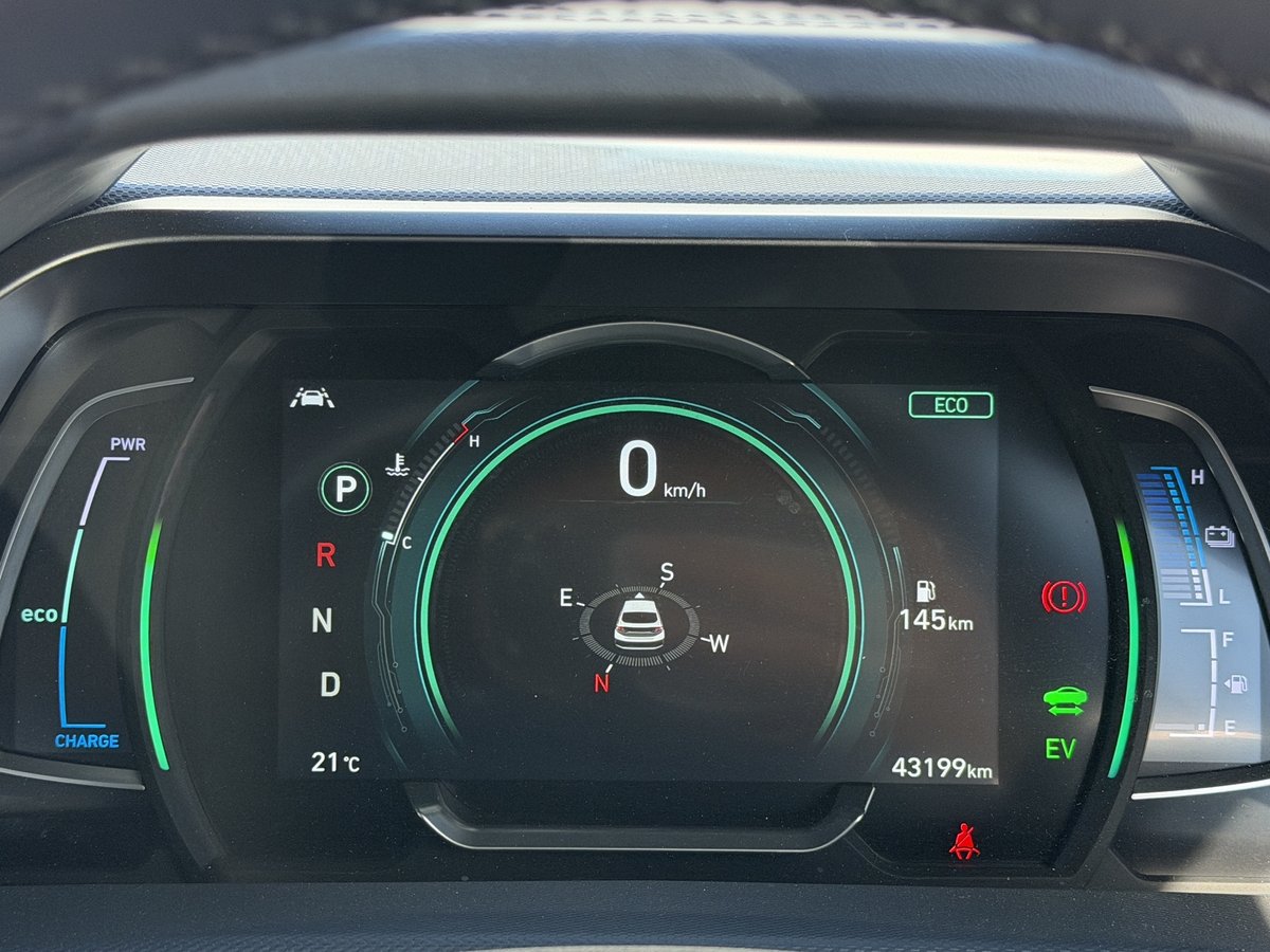 2022 Hyundai IONIQ Plug-in Premium AE.V4 MY22 image 14