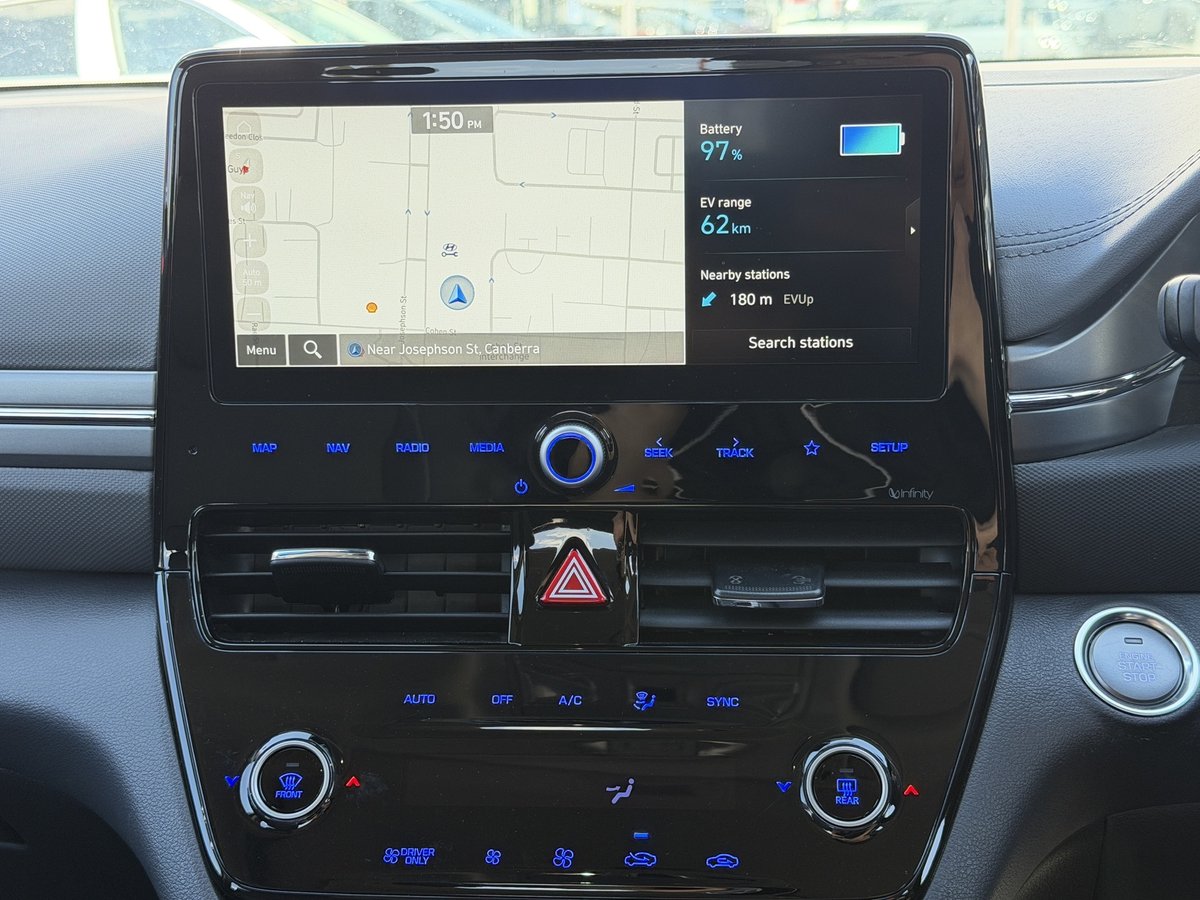 2022 Hyundai IONIQ Plug-in Premium AE.V4 MY22 image 19