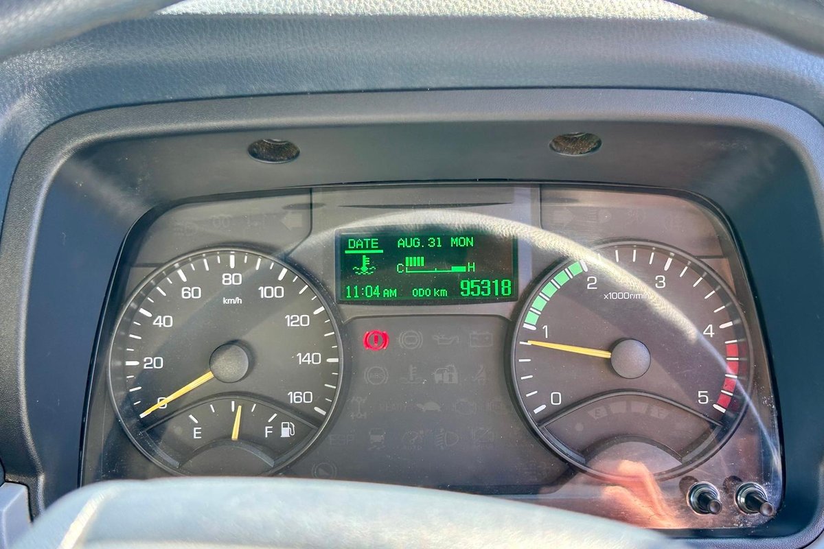 2013 Fuso Canter 515 image 21