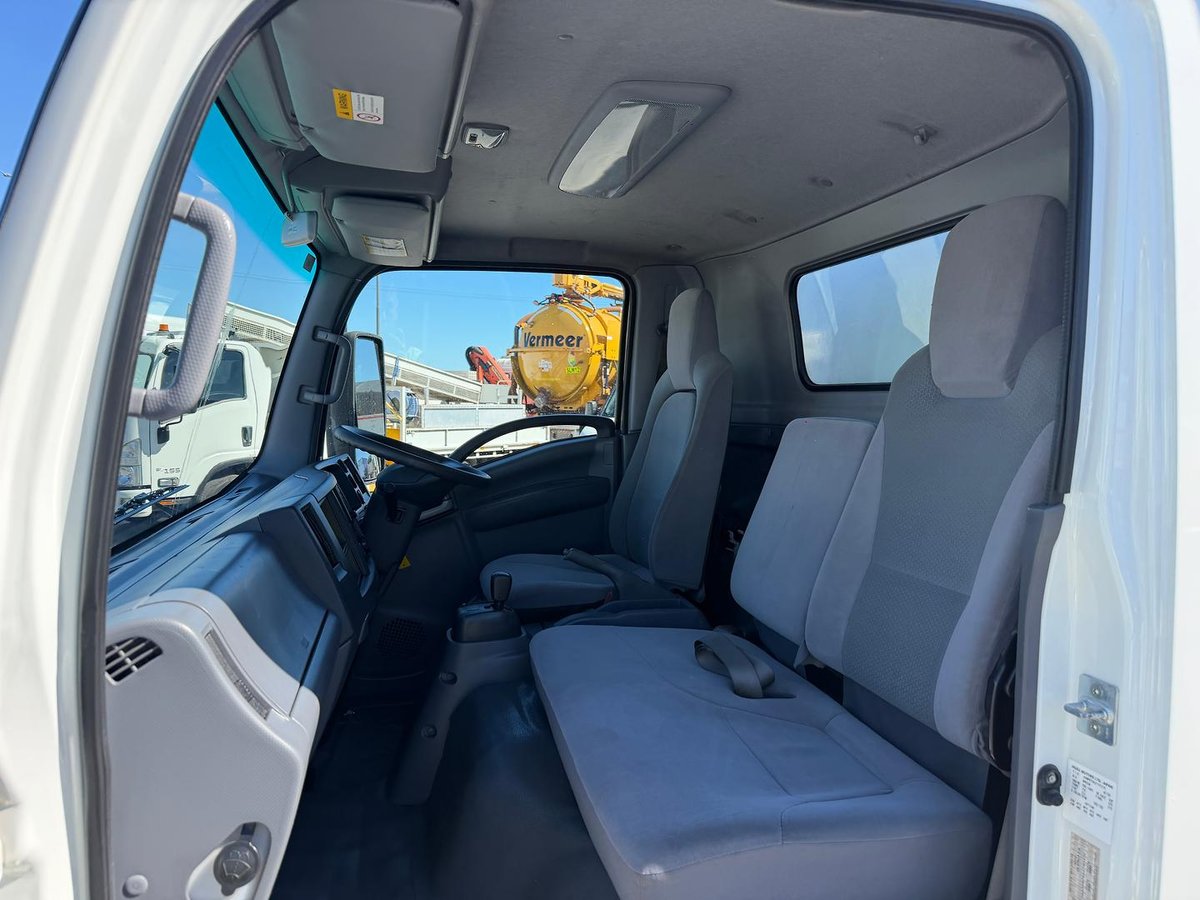 2021 Isuzu N Series NPR 45/55-155 image 28