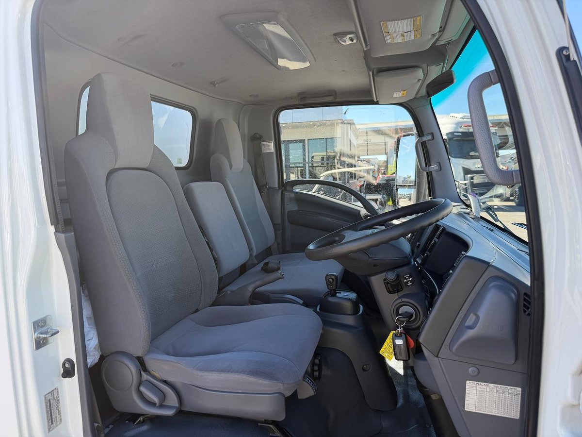2021 Isuzu N Series NPR 45/55-155 image 22