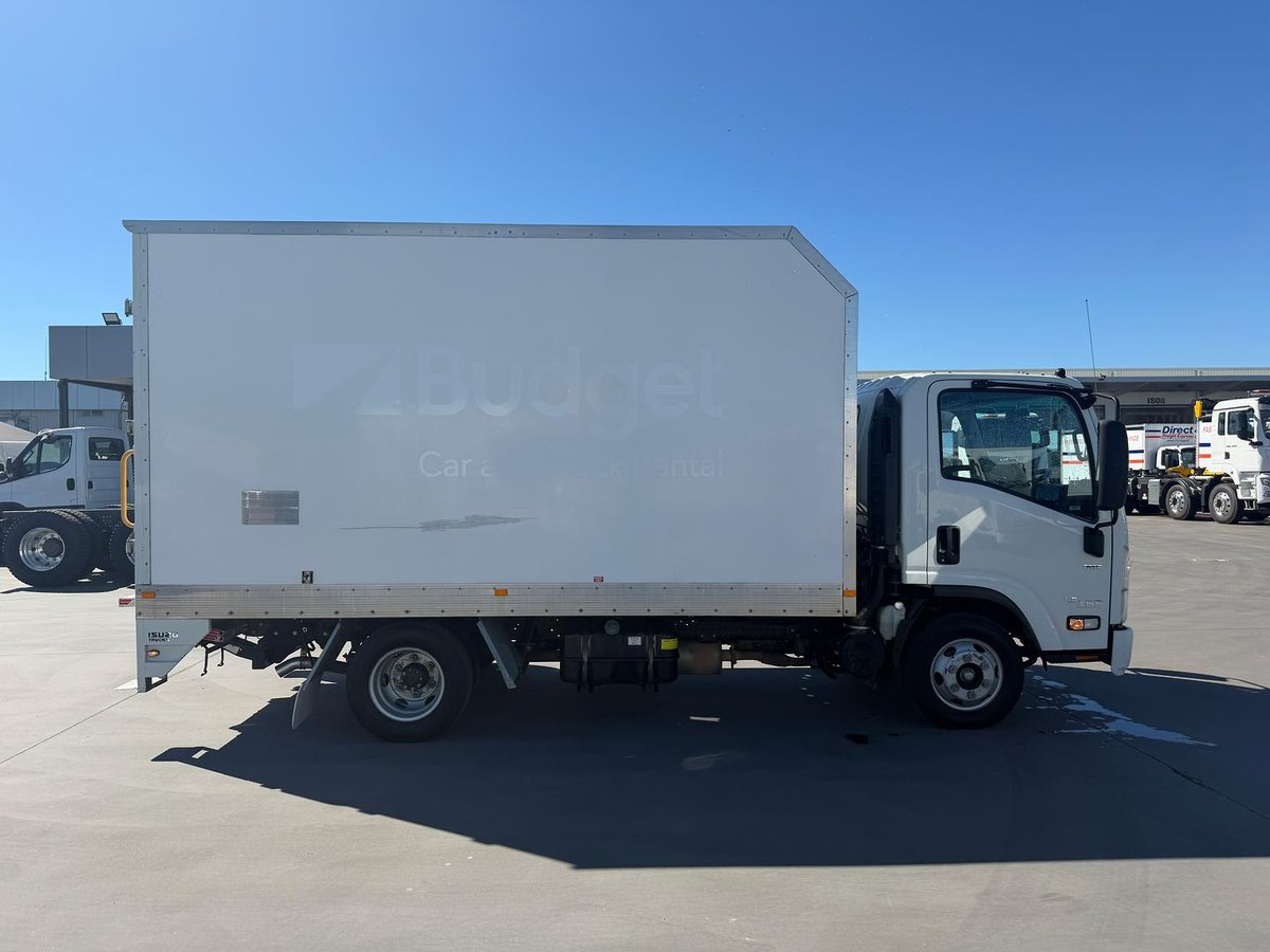 2021 Isuzu N Series NPR 45/55-155 image 11