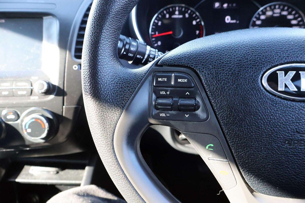 2017 Kia Cerato S YD MY17 image 17