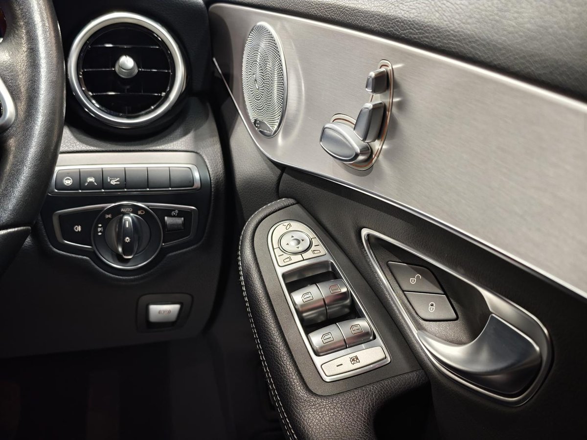 2019 Mercedes-Benz C-Class C300 W205 image 9