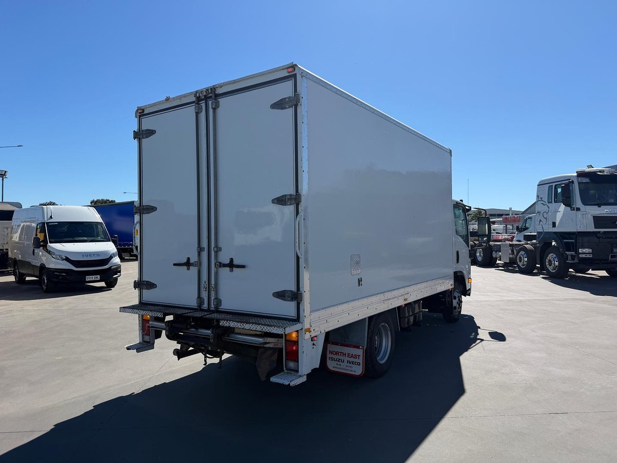 2019 Isuzu N Series NPR 45/55-155 image 7