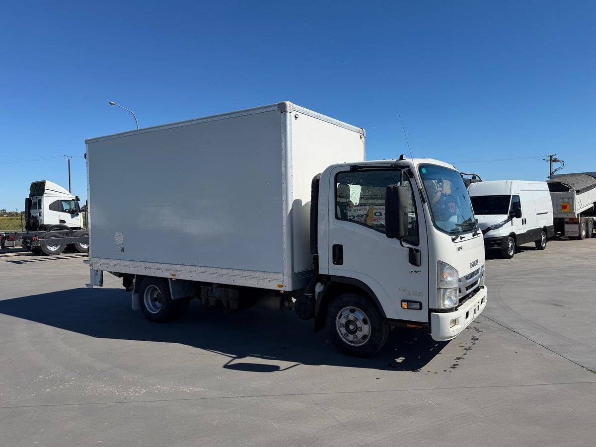 2019 Isuzu N Series NPR 45/55-155 image 10