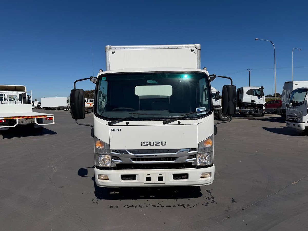 2019 Isuzu N Series NPR 45/55-155 image 12