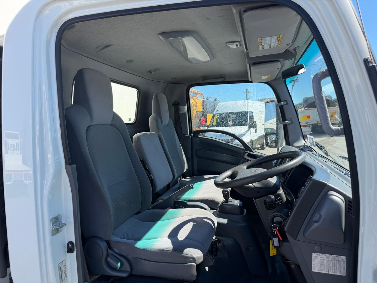 2019 Isuzu N Series NPR 45/55-155 image 14