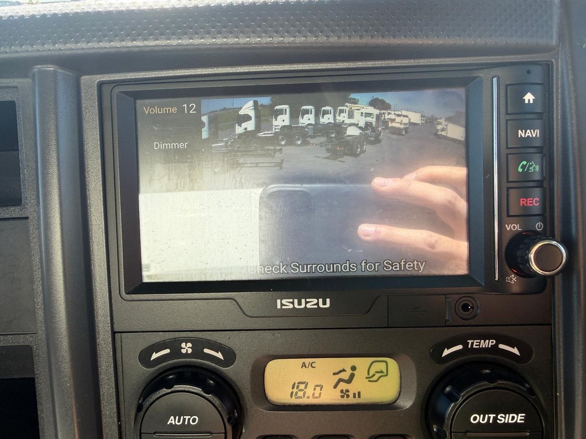 2019 Isuzu N Series NPR 45/55-155 image 18