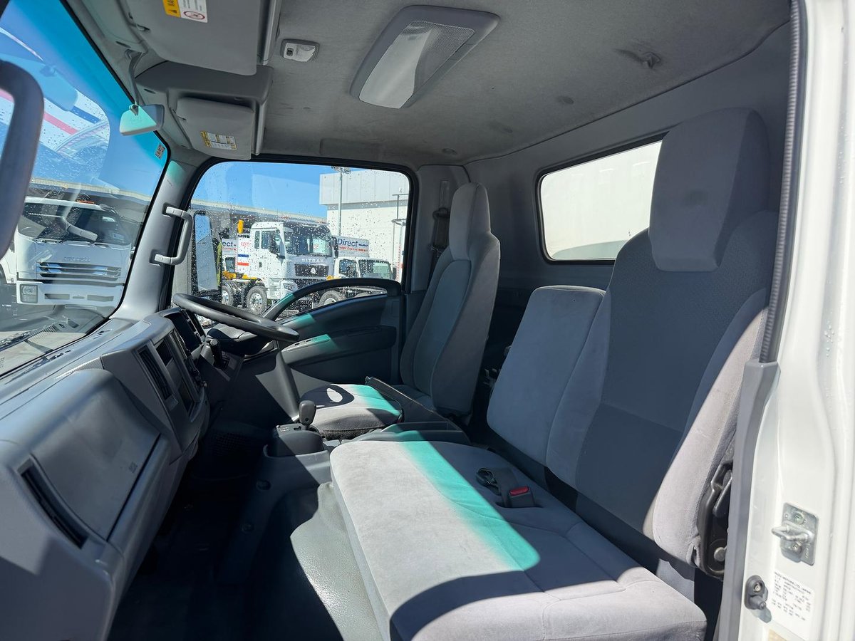 2019 Isuzu N Series NPR 45/55-155 image 20