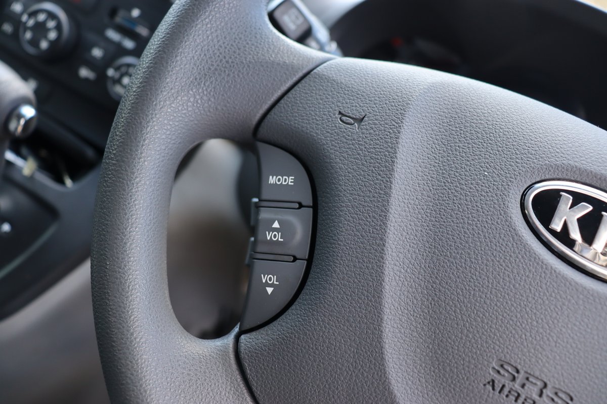 2013 Kia Grand Carnival S VQ MY13 image 13