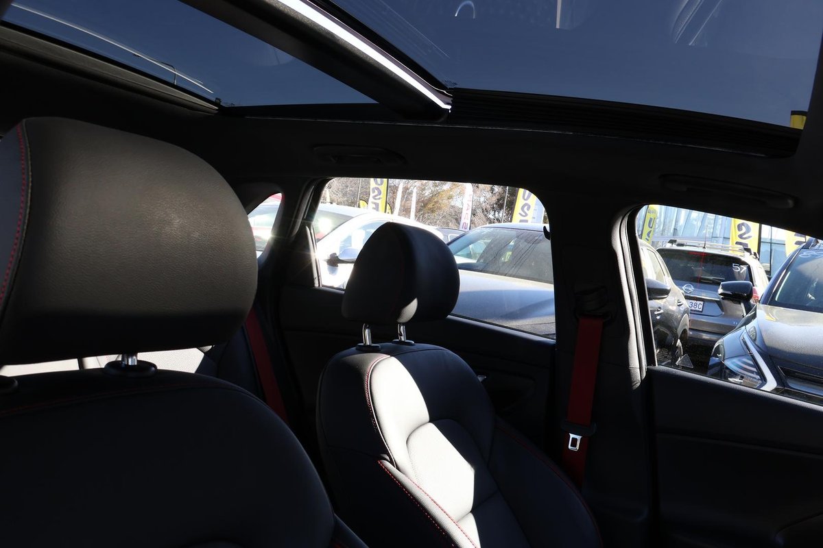 2018 Hyundai i30 SR Premium PD2 MY18 image 8
