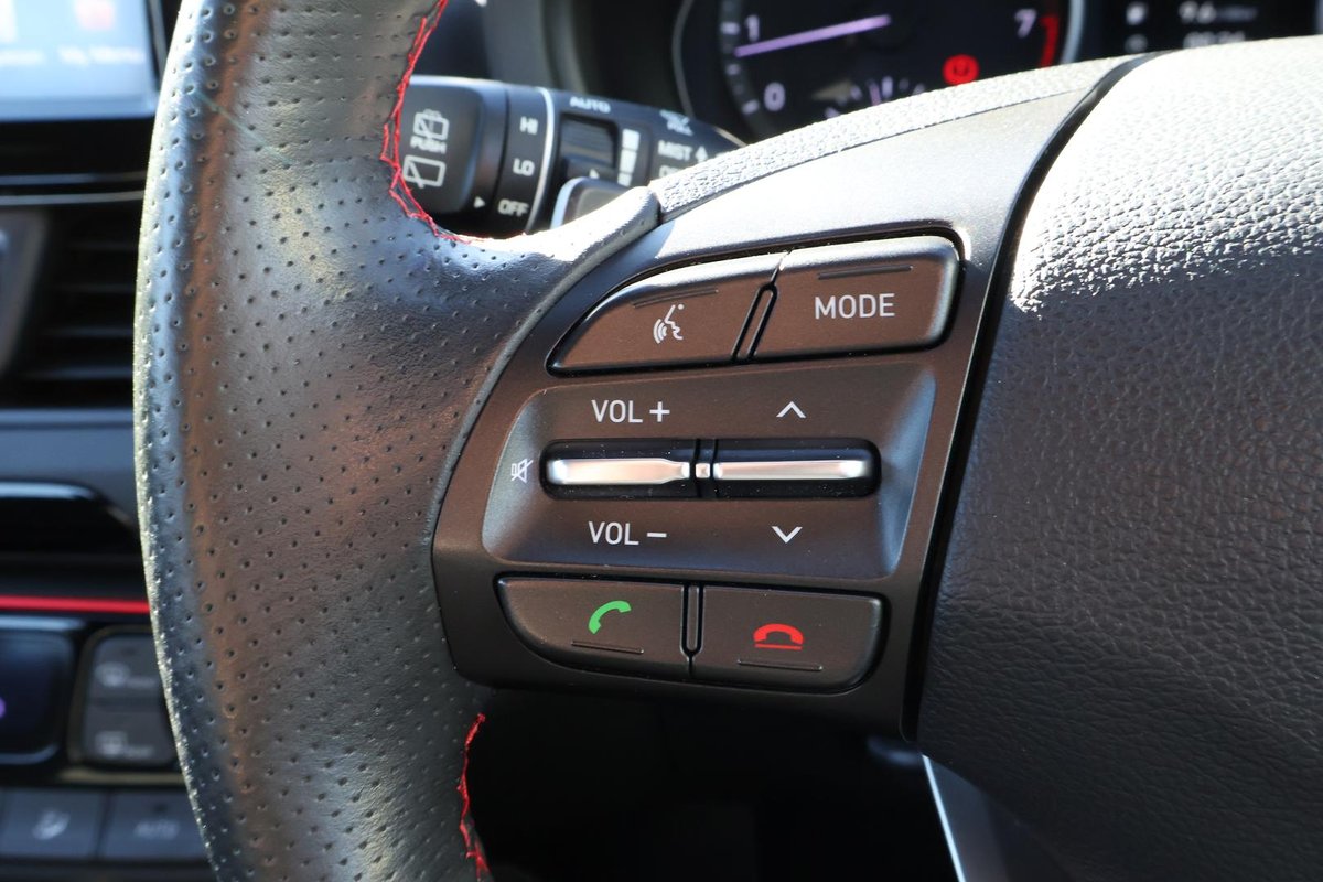 2018 Hyundai i30 SR Premium PD2 MY18 image 11