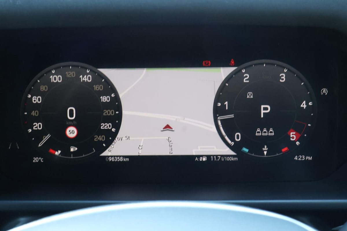 2023 Land Rover Defender 110 D300 SE L663 MY23.5 AWD image 14