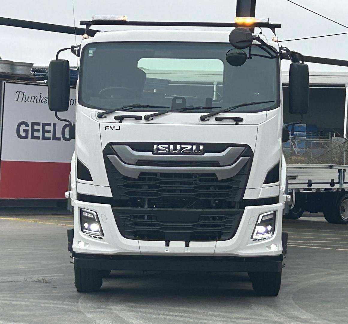 2026 Isuzu FY Series FYJ 320-355 AT R67 image 3