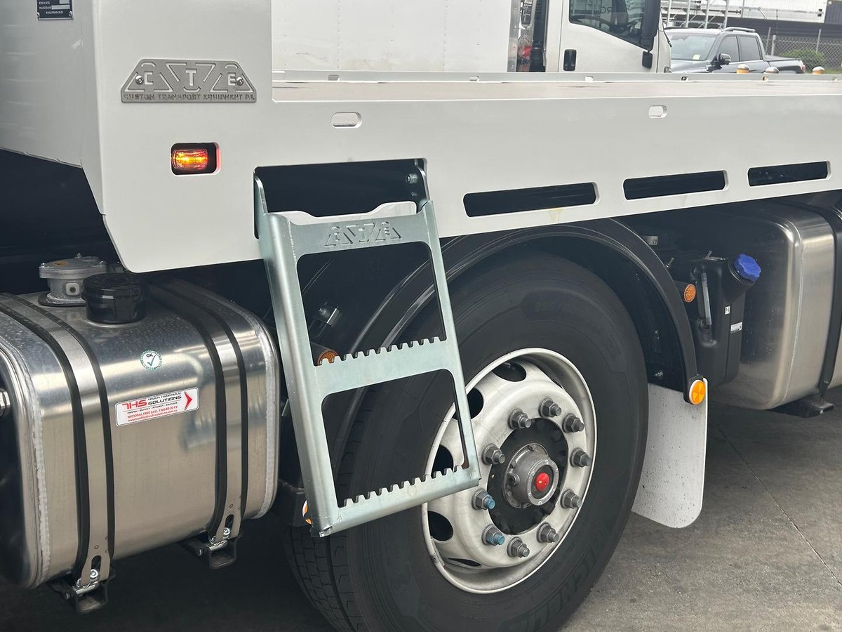 2026 Isuzu FY Series FYJ 320-355 AT R67 image 14