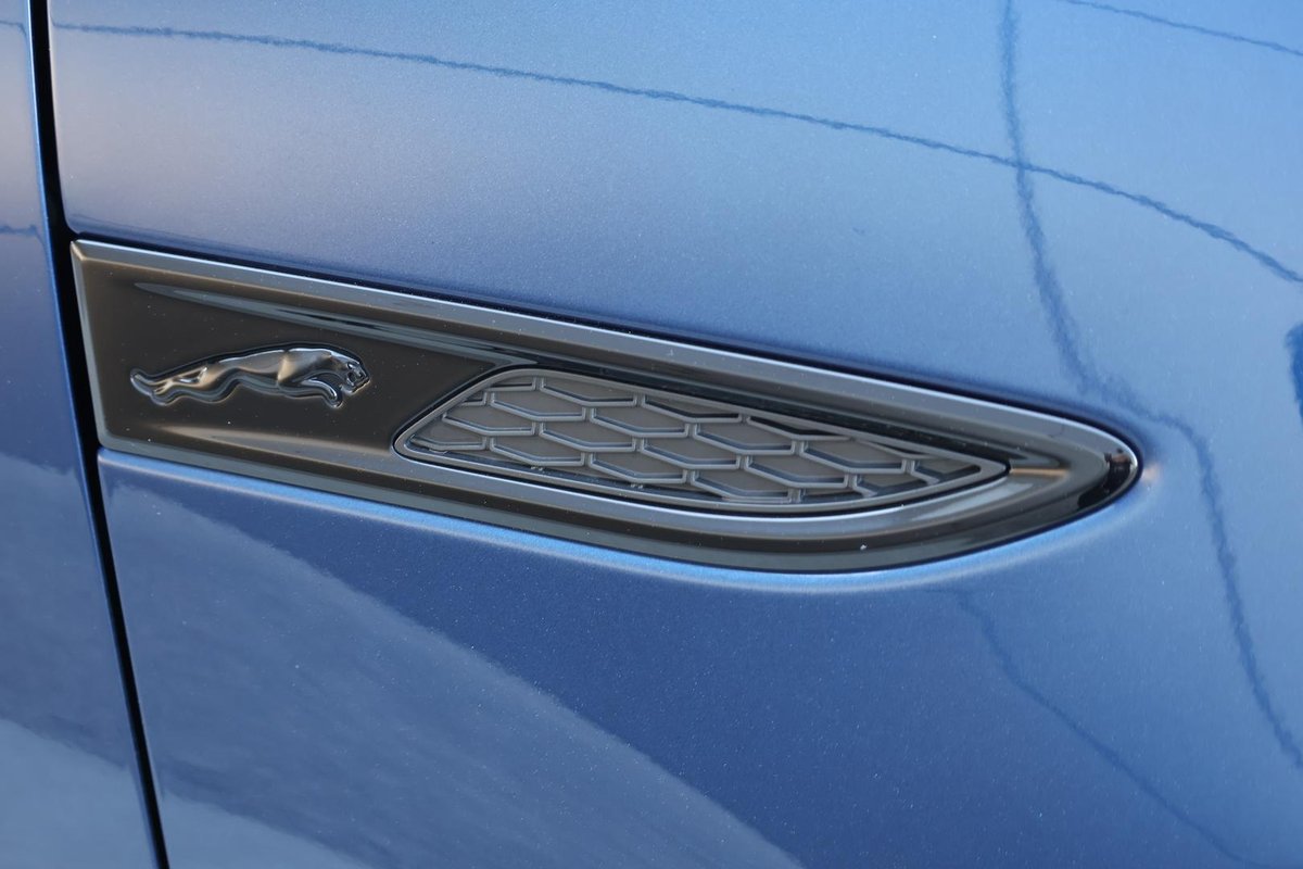 2021 Jaguar E-PACE P250 R-Dynamic SE X540 MY21 AWD image 20