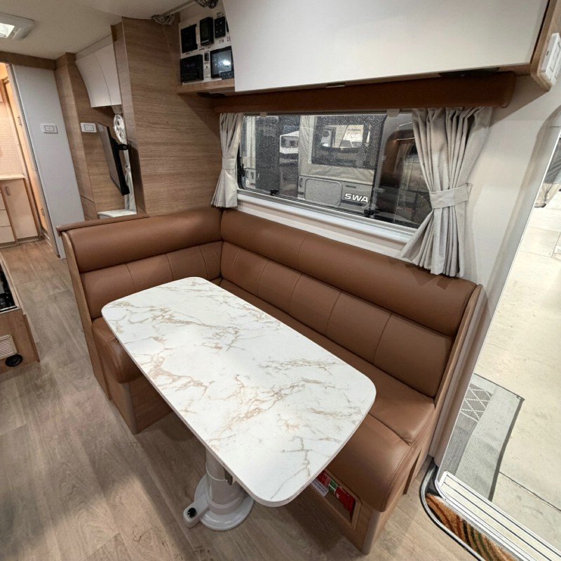 2025 JAYCO SILVERLINE 21.65-4.OB.SL-MY25 image 13