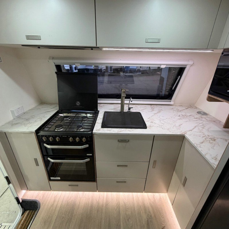 2025 JAYCO SILVERLINE 21.65-4.OB.SL-MY25 image 21