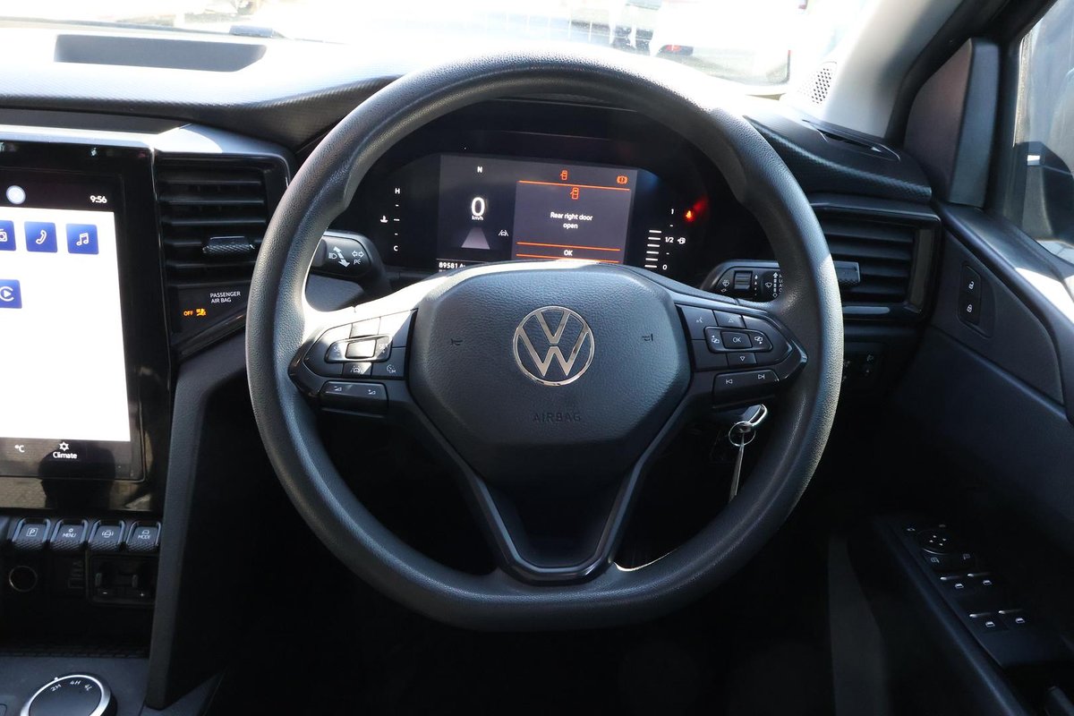 2023 Volkswagen Amarok TDI405 Core NF MY23 4X4 Dual Range image 9