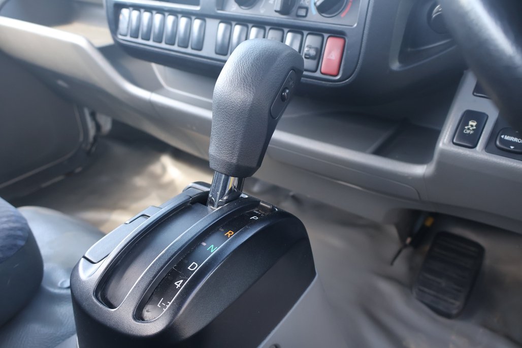 2018 HINO DUTRO 616 image 23
