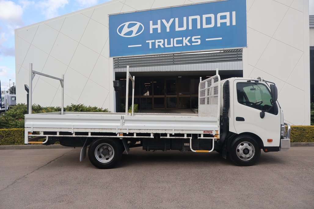 2019 HINO DUTRO 917 image 14