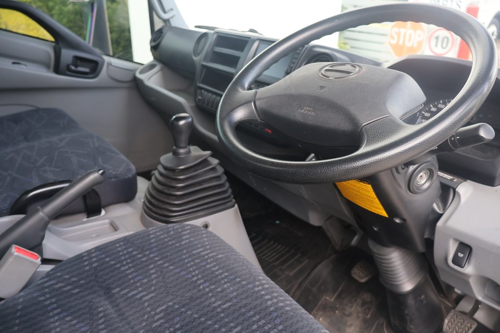 2019 HINO DUTRO 917 image 26