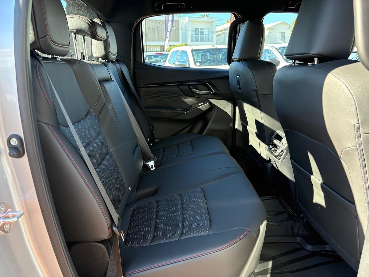 2026 Isuzu D-MAX X-TERRAIN MY25.5 4X4 Dual Range image 21