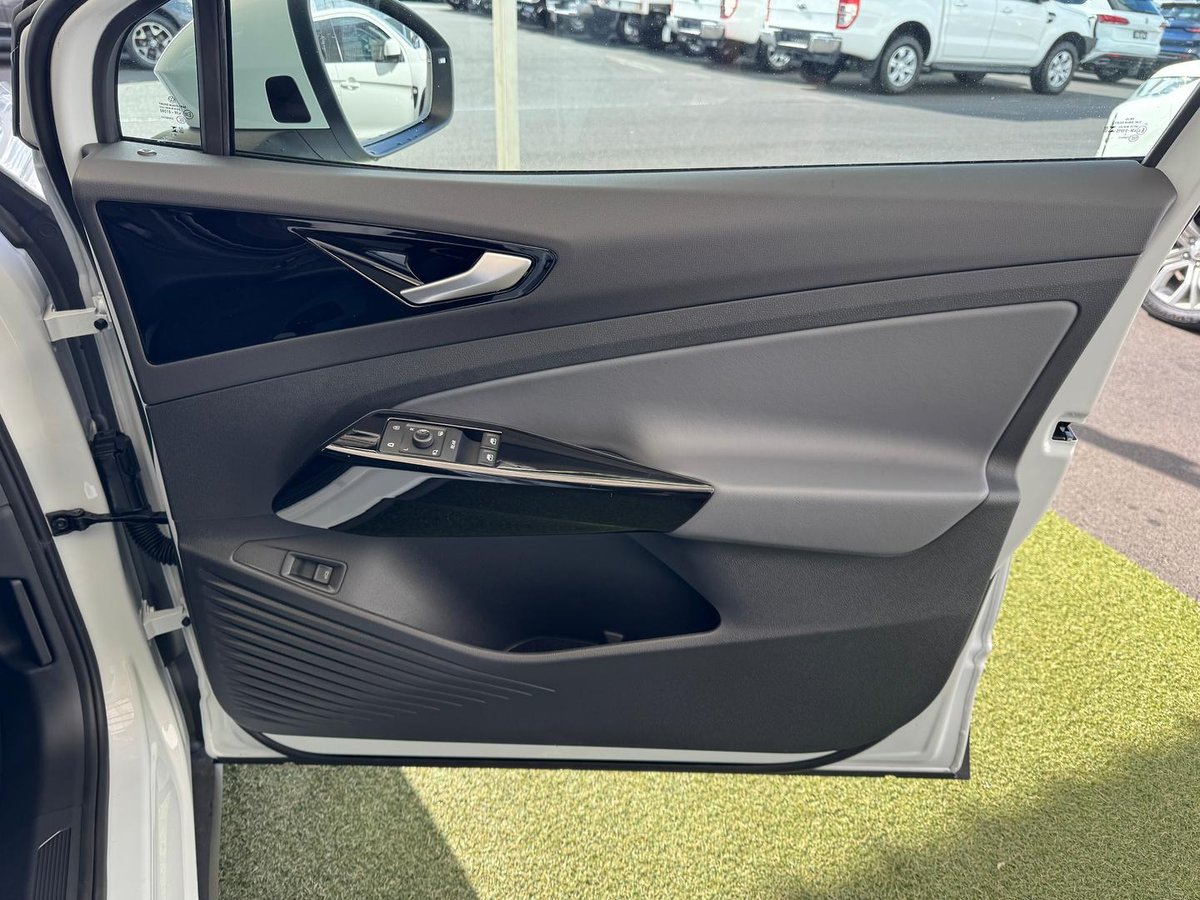 2026 Volkswagen ID.4 Pro E2 MY26 image 12