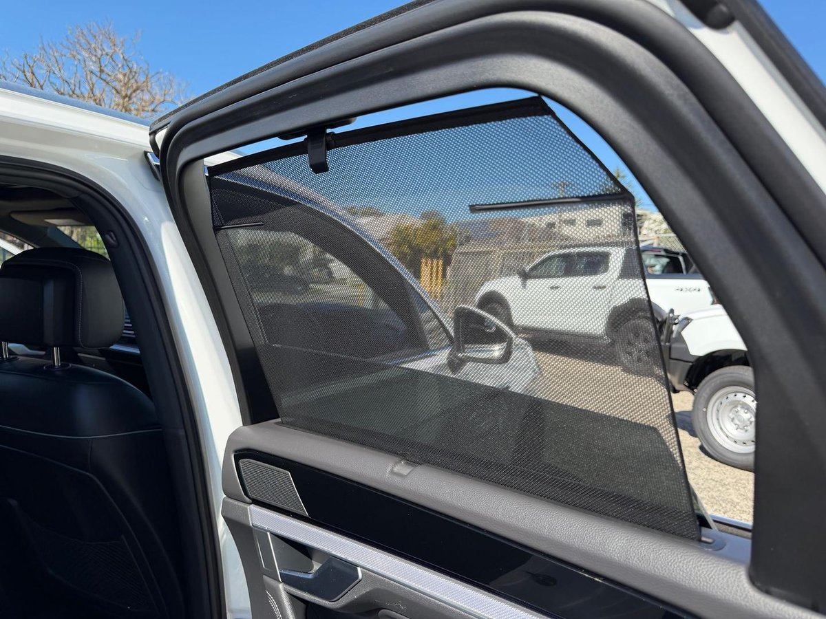 2022 Volkswagen Touareg 210TDI R-Line CR MY23 Four Wheel Drive image 10