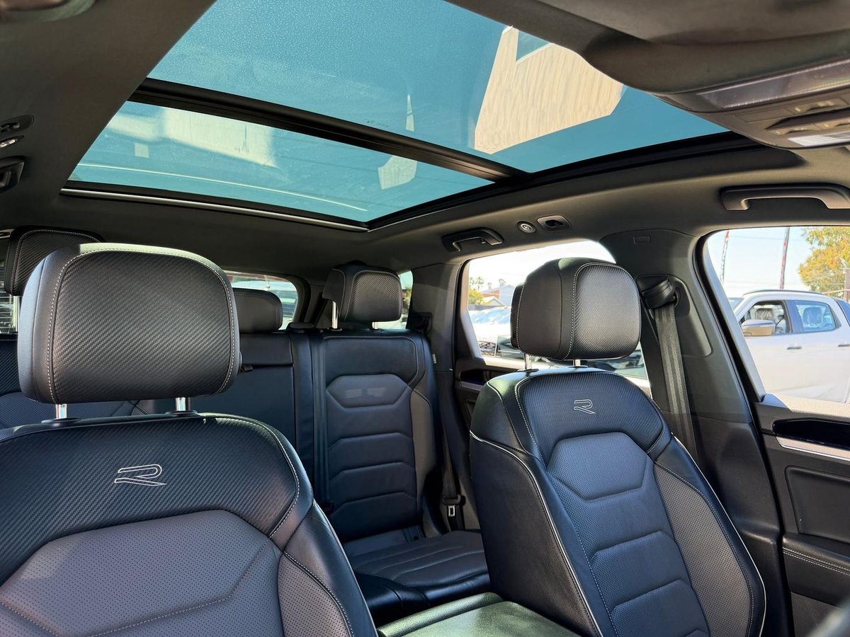 2022 Volkswagen Touareg 210TDI R-Line CR MY23 Four Wheel Drive image 36