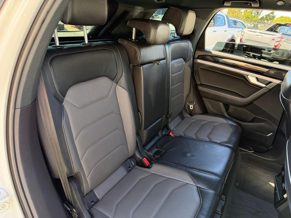 2022 Volkswagen Touareg 210TDI R-Line CR MY23 Four Wheel Drive image 46