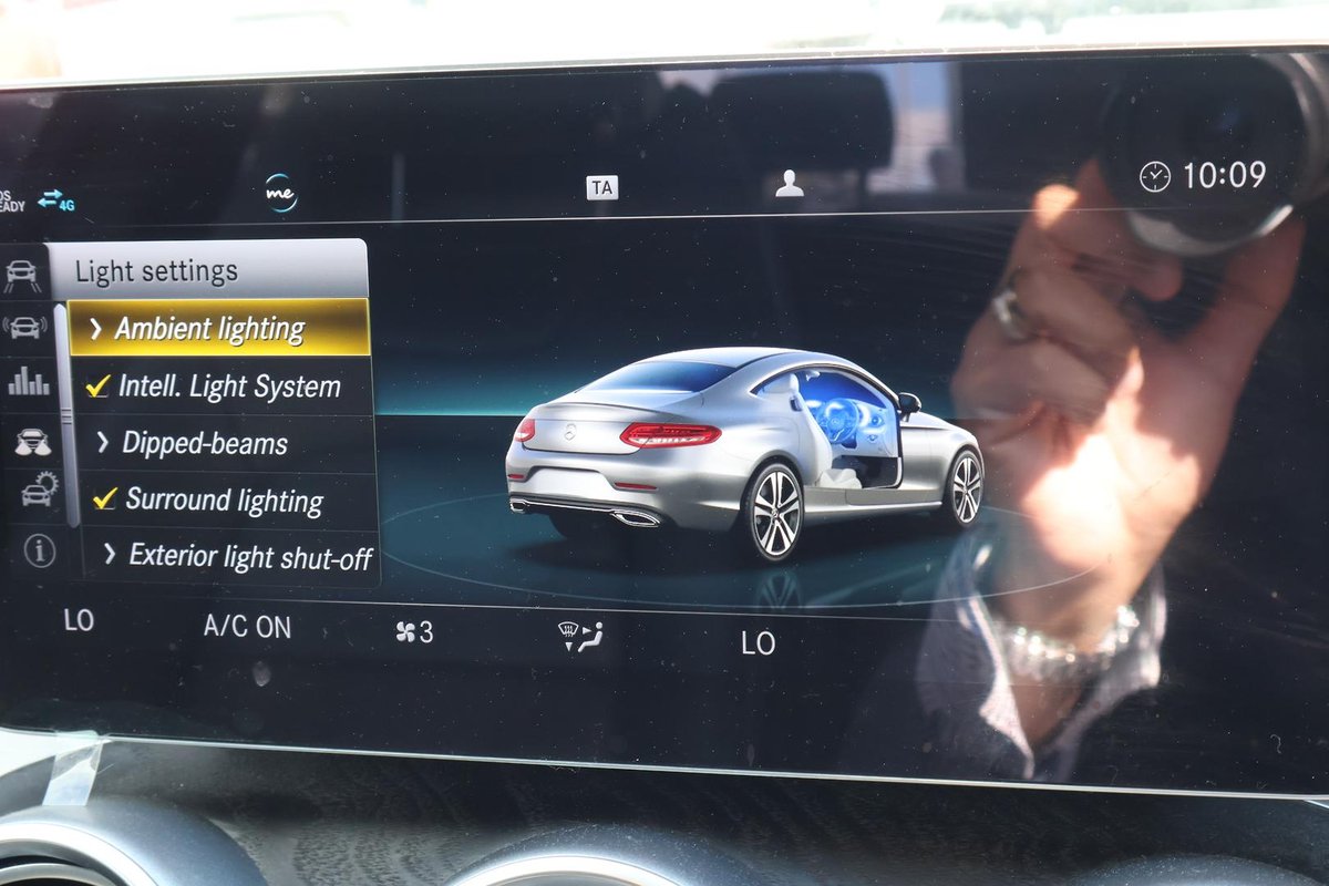 2020 Mercedes-Benz C-Class C200 C205 image 16