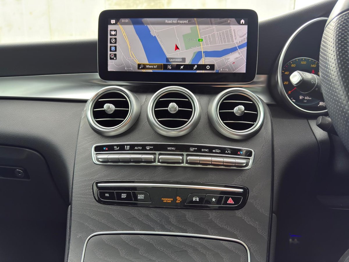 2022 Mercedes-Benz GLC-Class GLC300 X253 Four Wheel Drive image 9